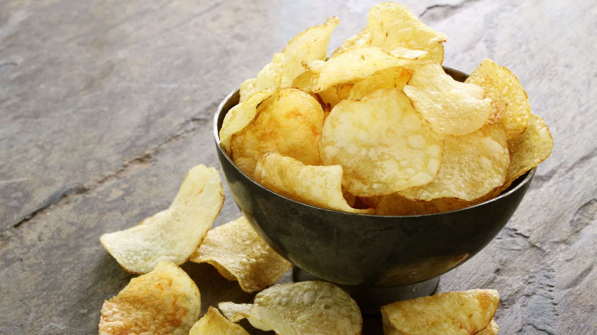 Is It Dangerous To Eat Expired Potato Chips? - Yahoo Sports