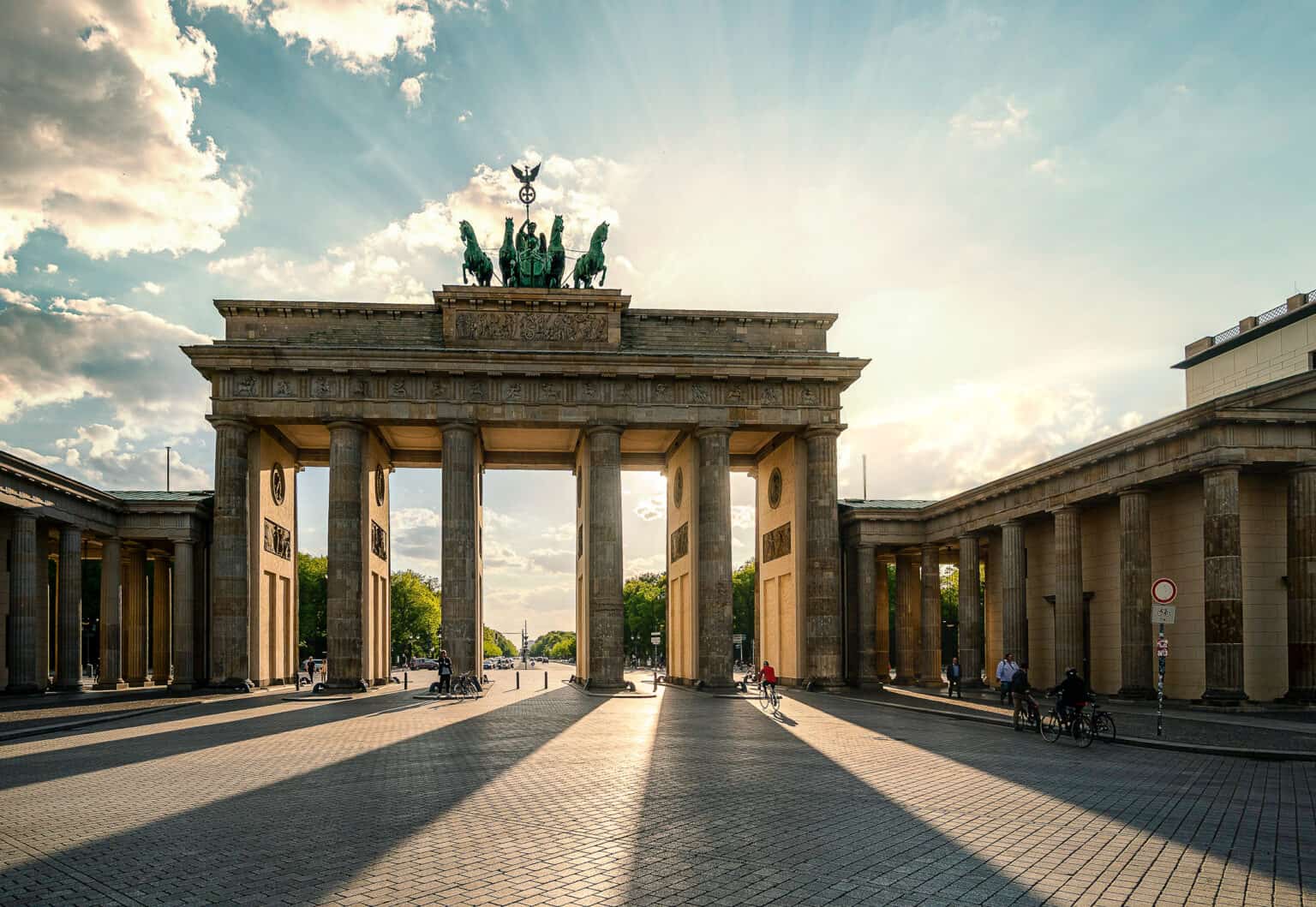 Parry Gate Berlin Marathon Nutrition: What You’ll Find On The Route