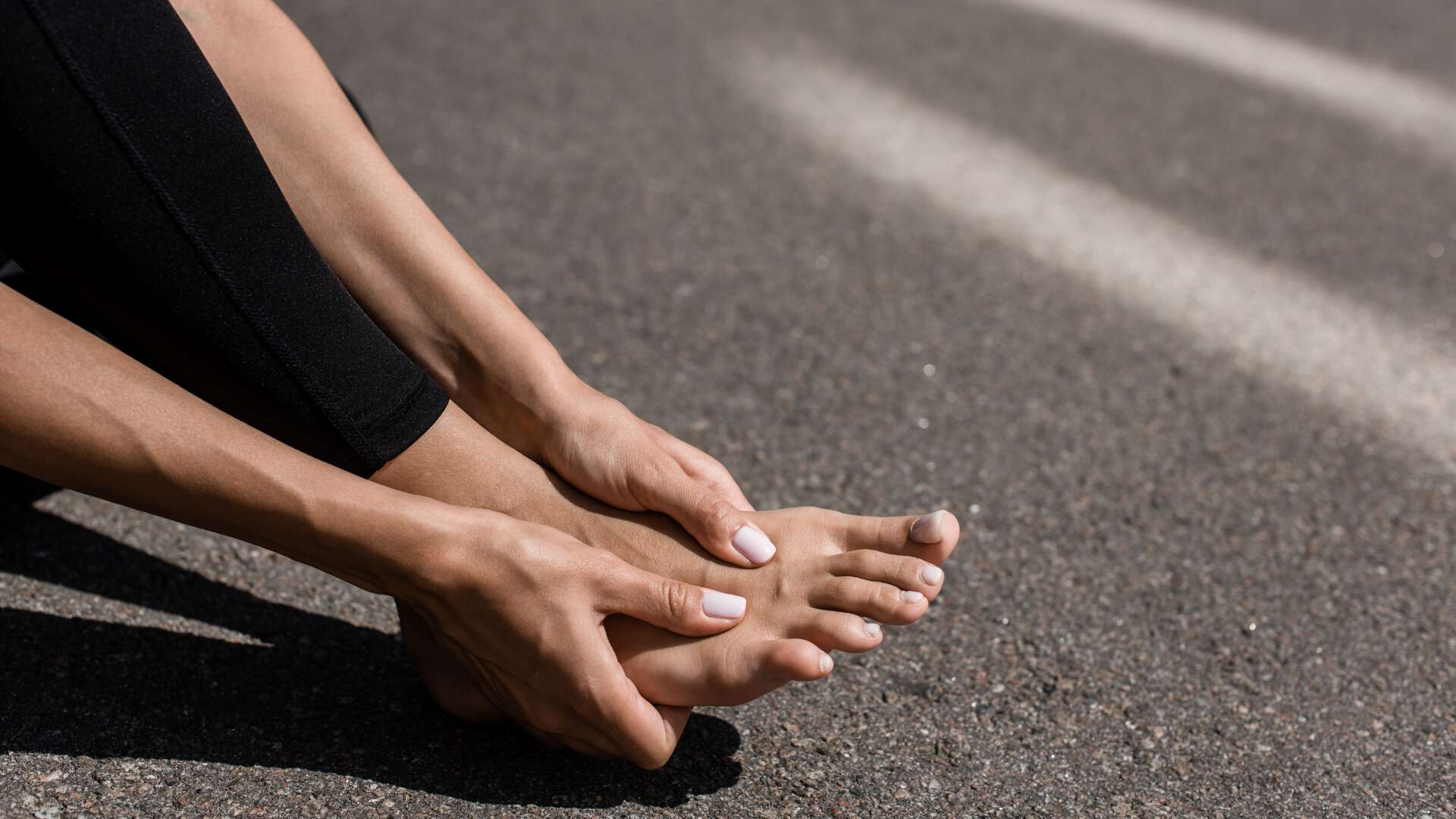 Runners Toe: What Causes Black Toenails in Runners